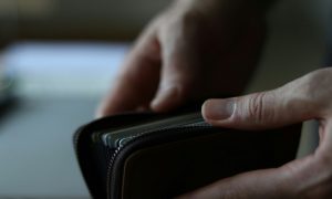 Життя на мінімалку: як реально живуть сім’ї з доходом нижче середнього