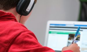 Професійна освіта і перекваліфікація: які курси реально дають роботу в Україні