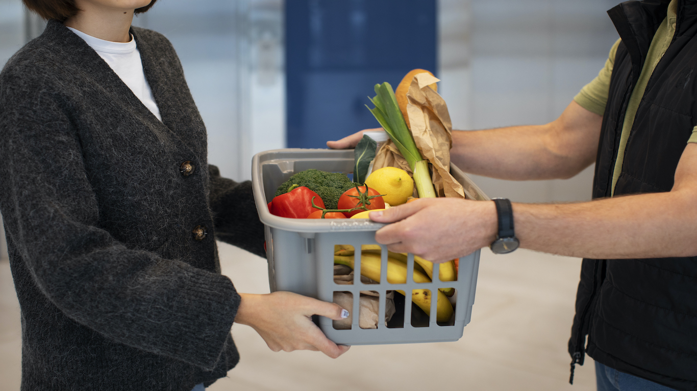 Ціни, інфляція і «кошик» у 2026: чому українці відчувають подорожчання сильніше, ніж показує статистика