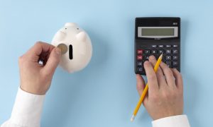 Соціальні гроші та виживання: як українці живуть між війною, допомогою і бідністю у 2026 році