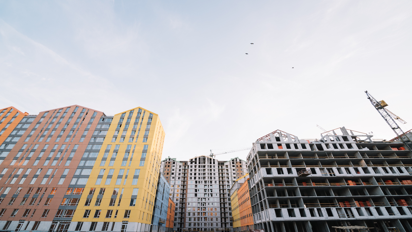 Оренда житла та компенсації за зруйноване майно: як війна сформувала нову житлову реальність України у 2025–2026 роках